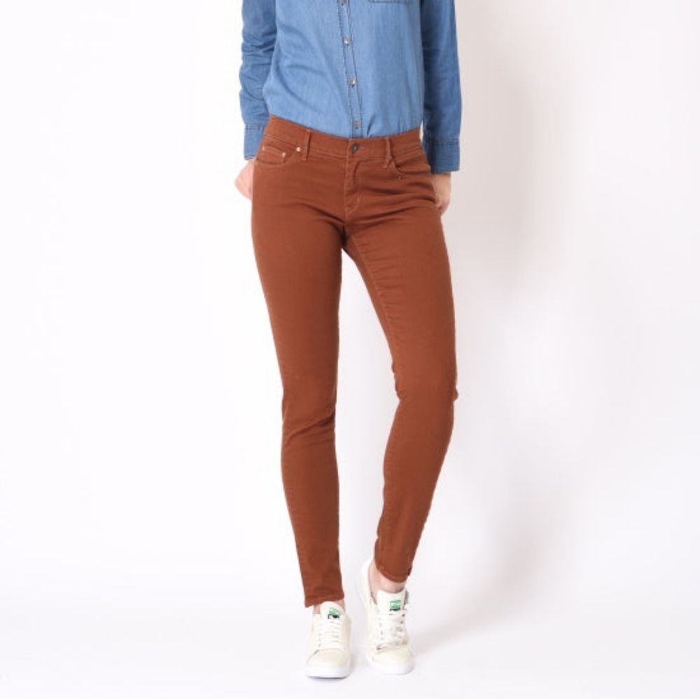 Women's Skinny Jeans in Brown
